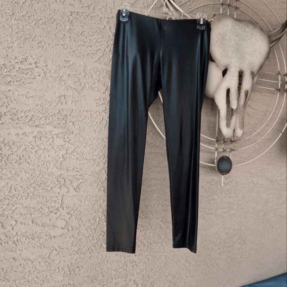 Faux leather leggins